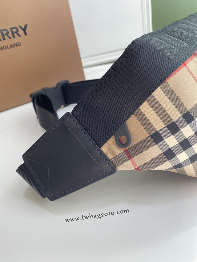 Burberry專門店新款休閒腰包 巴寶莉拼色尼龍材質男女款腰包挎包 yxb1152
